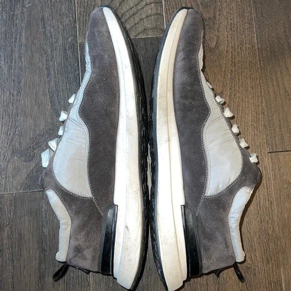 CHANEL Black and Gray Men's CC Logo Low-Top Sneakers - Picture 6 of 12